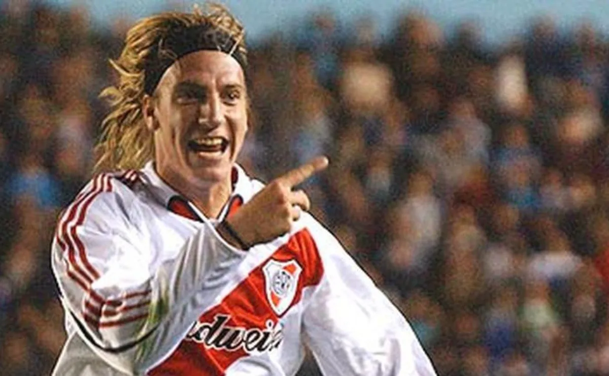 "A la Selección le falta un técnico del calibre de Gallardo", declaró el 9.