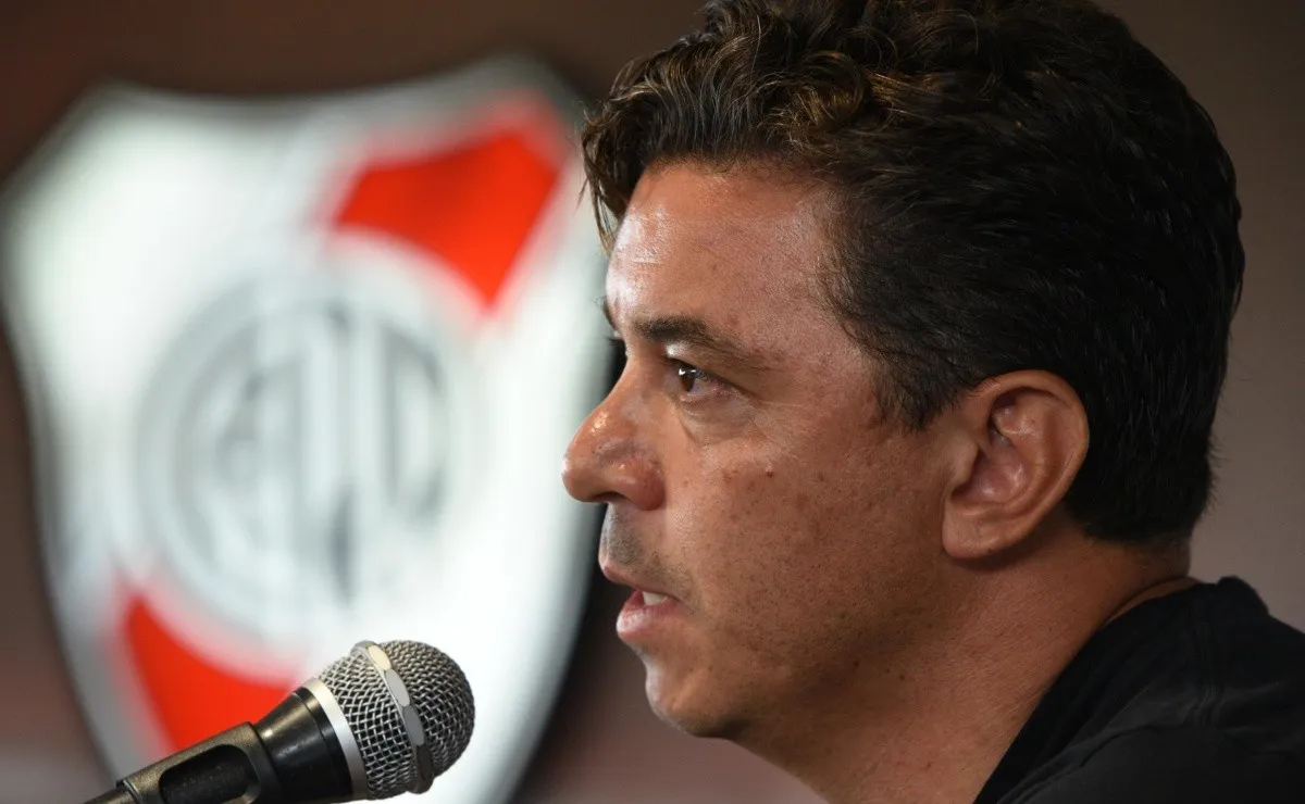 Mañana a la tarde Gallardo decidirá el equipo. Depende de cómo estará Martínez Quarta.