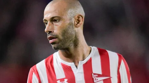 Mascherano es titular en el equipo comandado por Gabriel Milito.