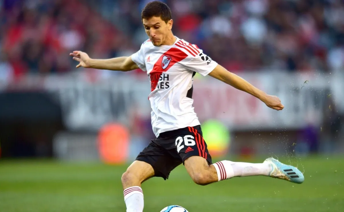 Nacho Fernández, uno de los que más pateó penales en River.