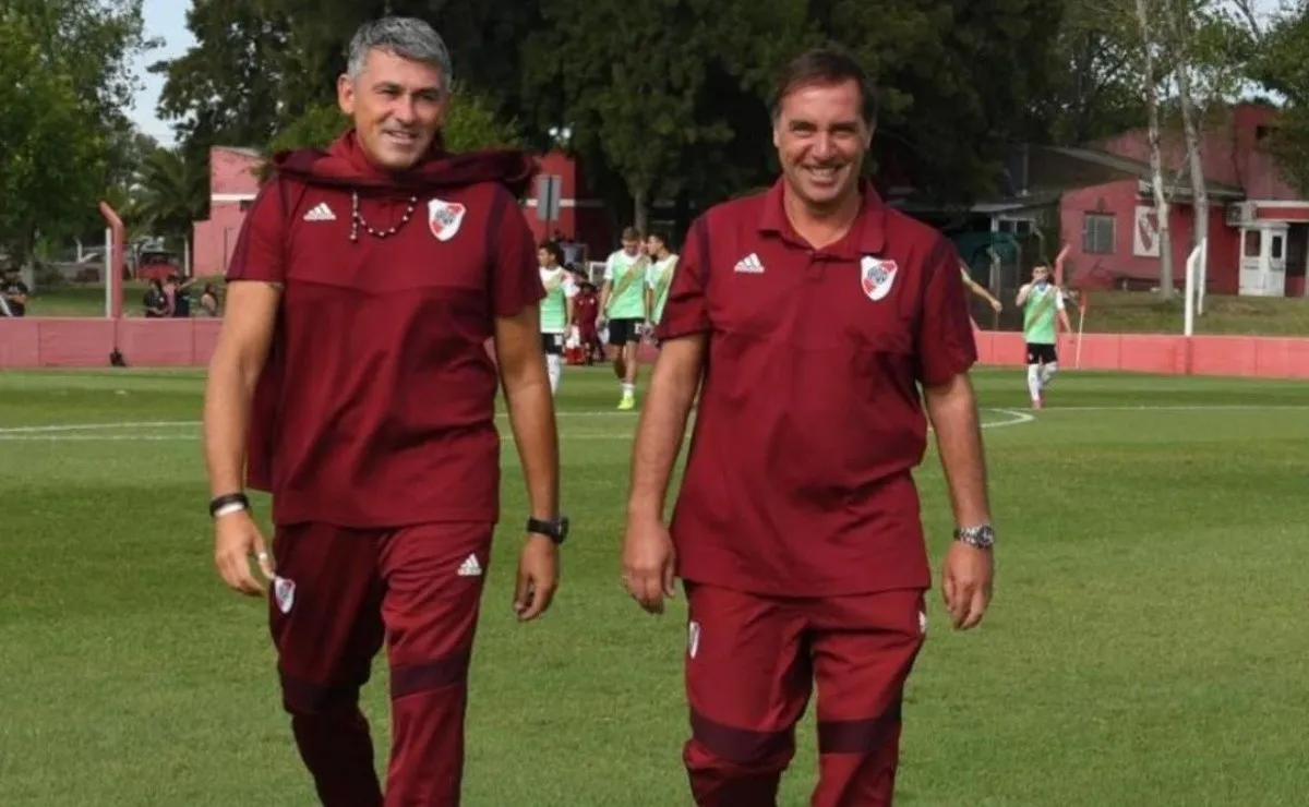 Juan José Borrelli y Gustavo Fermani, integrantes del cuerpo técnico del equipo