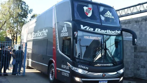 El micro de River fue muy bien recibido en Santa Fe.