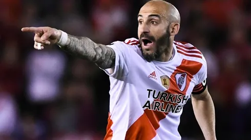 Javier Pinola jugó dos de los tres partidos oficiales de este año. (FOTO: Getty)
