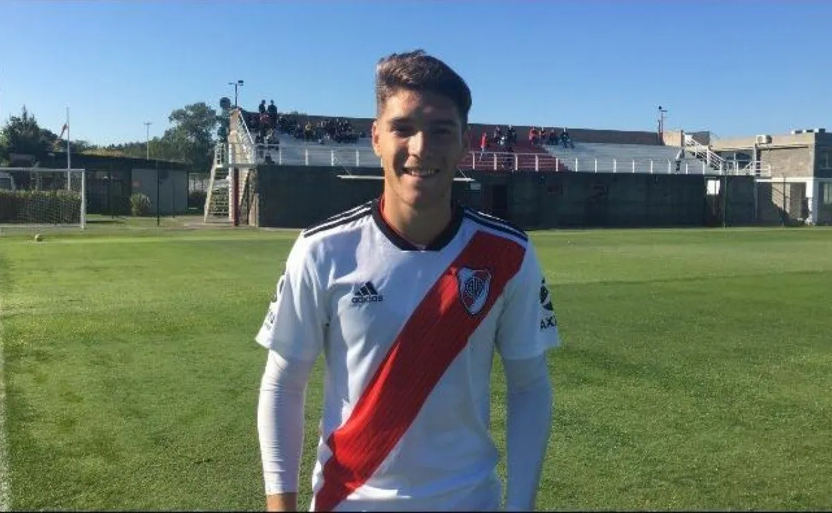 Rollheiser fue el autor del tercer gol de River en la goleada ante los santiagueños