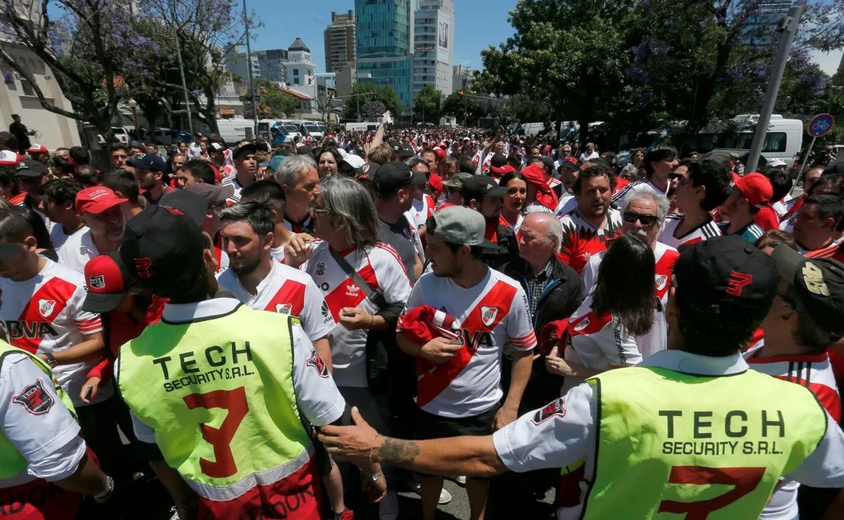 Las entradas no se agotaron, pero se espera un gran marco para el partido frente a Central Córdoba.