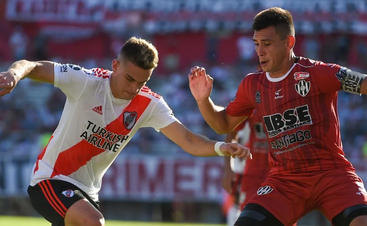 Borré, uno de los titulares en River para el choque ante Central Córdoba