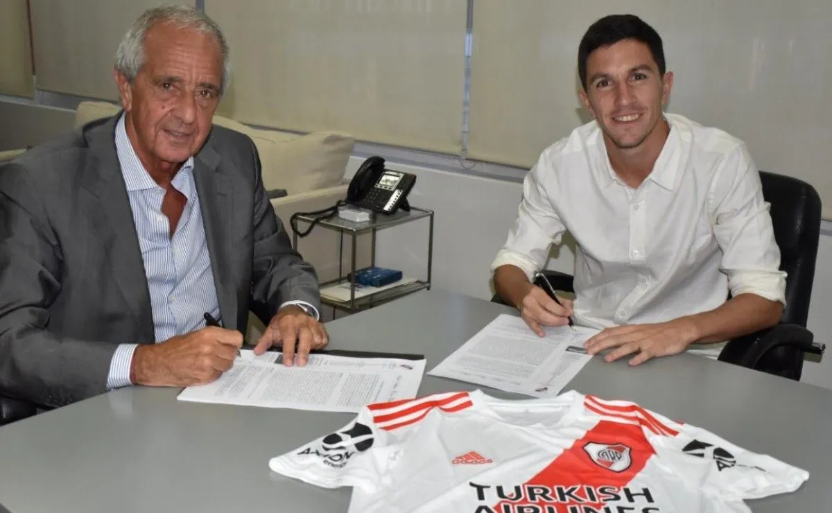 River pagó US$ 2.656.000 para sumar a Nacho Fernández en enero de 2016, procedente de Gimnasia LP. (FOTO: Prensa River)