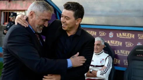 El cálido abrazo de Rondina y Gallardo en el empate 3-3 entre Arsenal y River en la actual Superliga