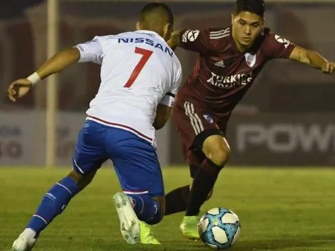 Con Juanfer entre los 11, los titulares para el primer partido del año