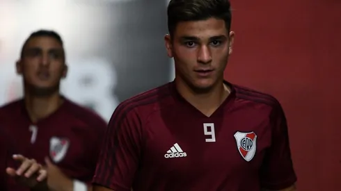 Álvarez disputó 24 partidos oficiales y marcó 3 goles