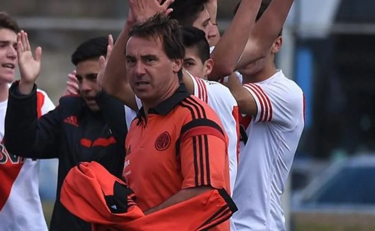 Juan José Borrelli, DT de la Reserva de River.