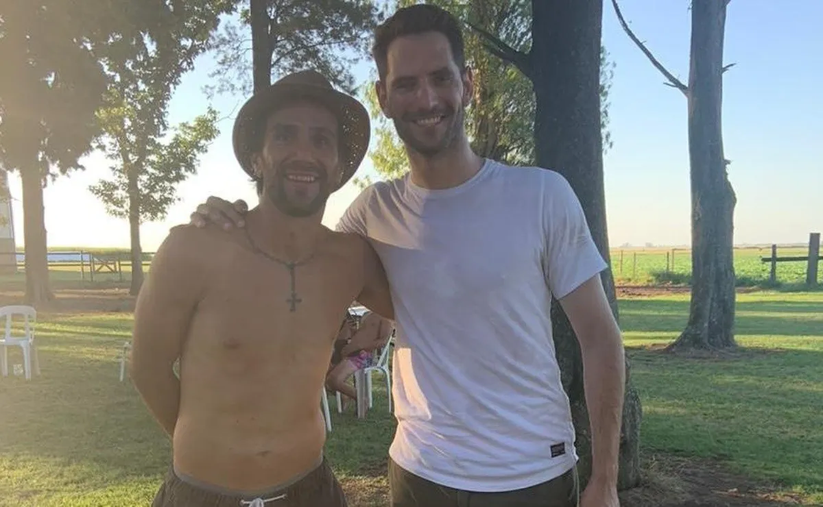 Se viralizó un video que muestra al capitán de River disfrutando de la paz de su pueblo