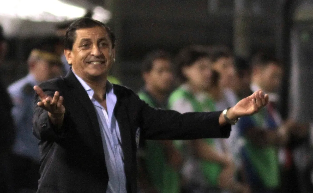 Ramón Díaz tuvo tres ciclos como DT de River, pero ninguno de ellos jugó ante Boca en la Libertadores. (FOTO: Getty)