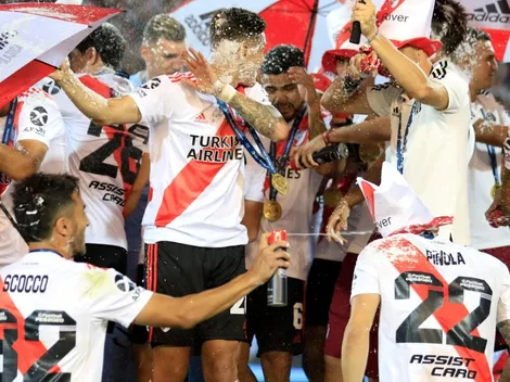 Jugadores, cuerpo técnico e hinchas, unidos en la fiesta de River campeón
