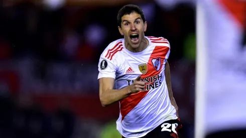 Nacho se había sacado de encima a la defensa con una pirueta magistral.