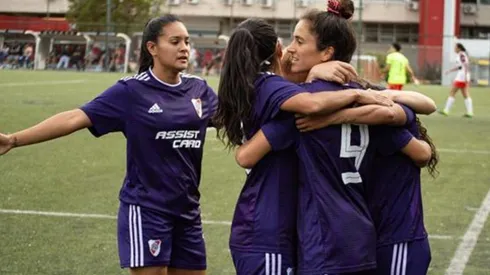 El equipo de Daniel Reyes se impuso el sábado ante Defensores de Belgrano por 7-0.