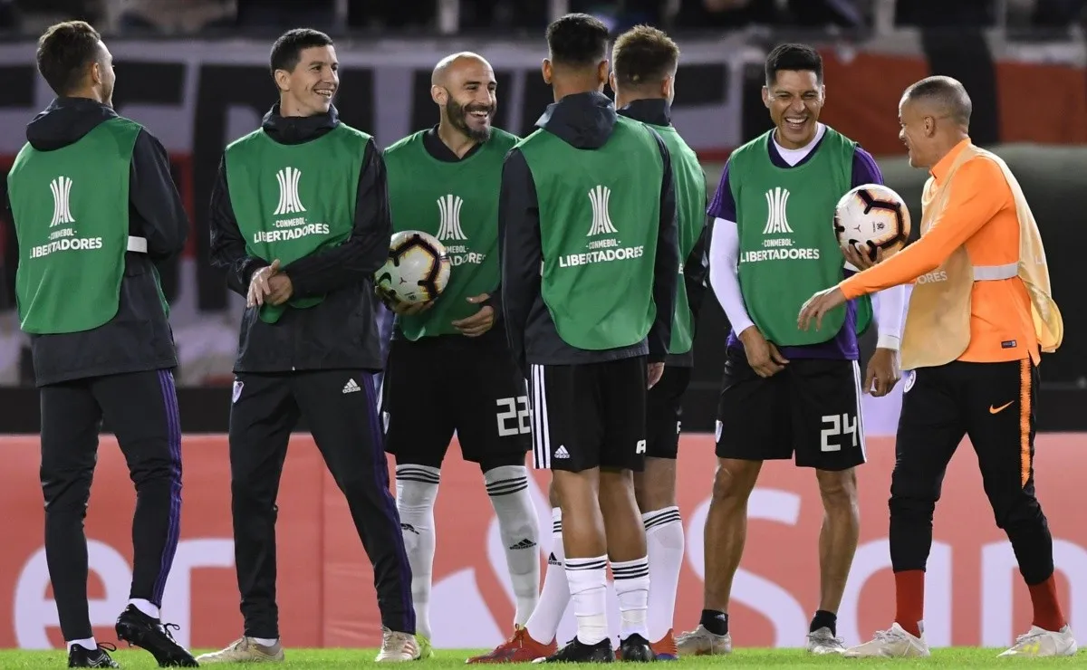 D'Alessandro visitó a sus ex compañeros de River.