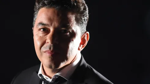 Luego de confirmar que sigue en River, los fanáticos del Millonario crearon varias imágenes.