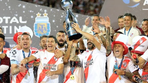 El equipo de Gallardo logró otra Copa y no se olvidó de su eterno rival.