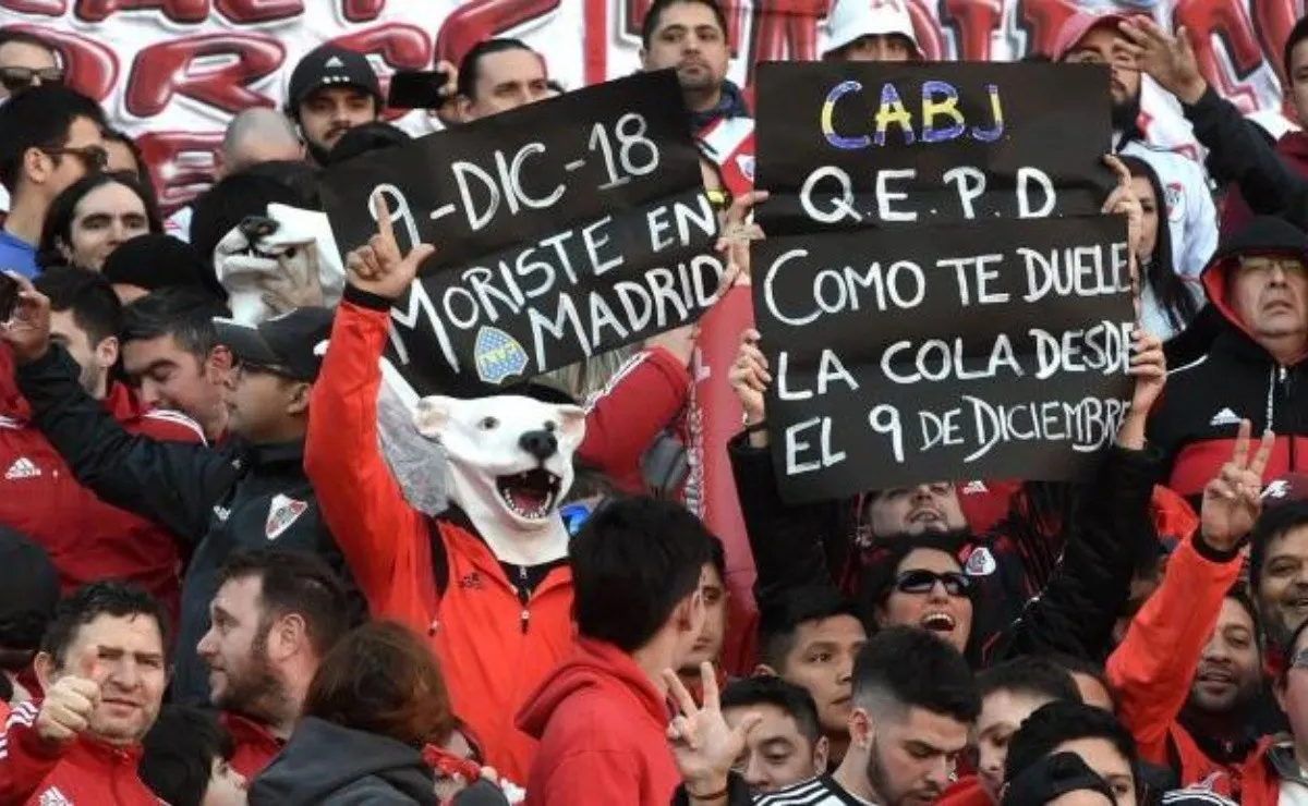 Los hinchas de River continúan delirando a Boca.