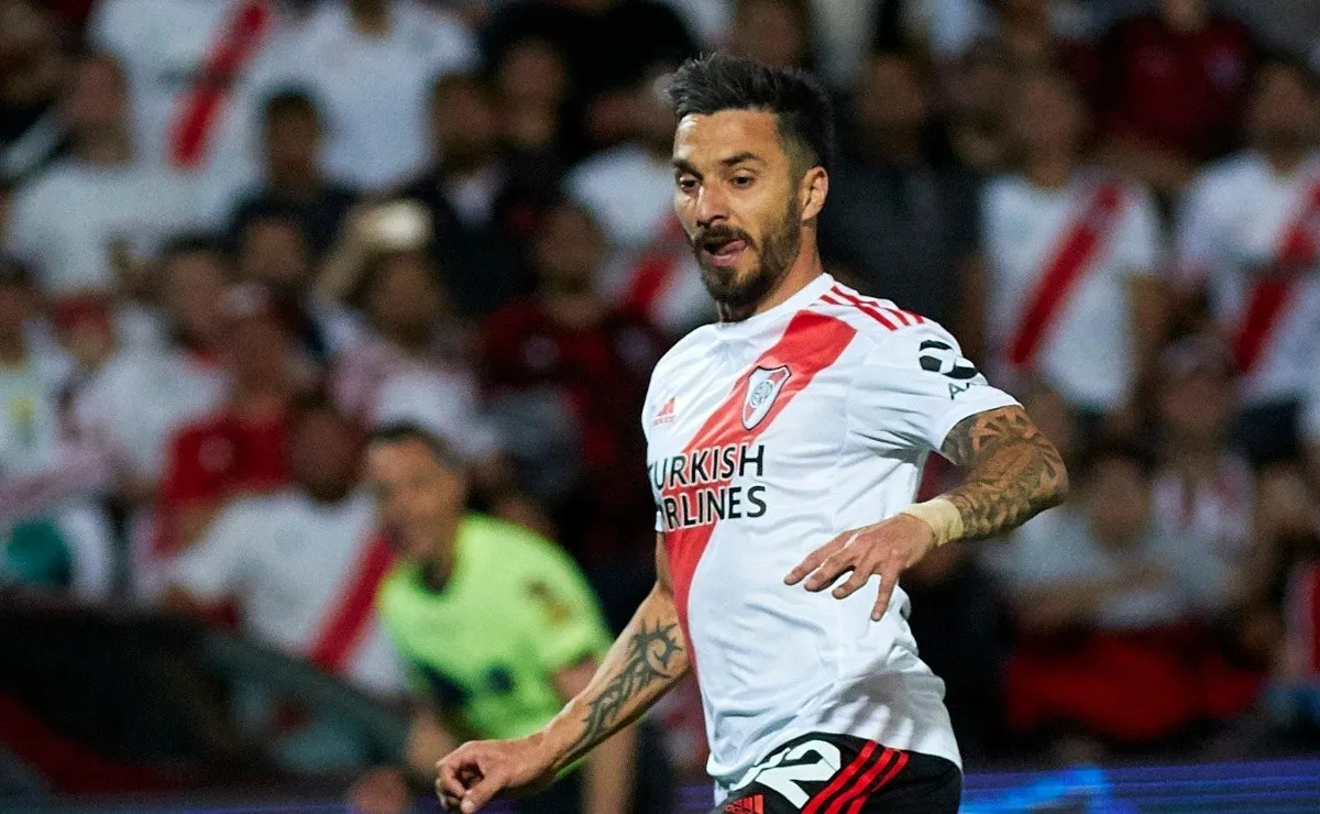 Scocco entró en la segunda etapa y marcó un golazo ante Newell's.