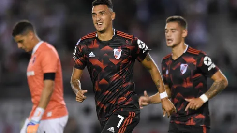 Matías Suárez festejando un gol en el último duelo ante Newell's.