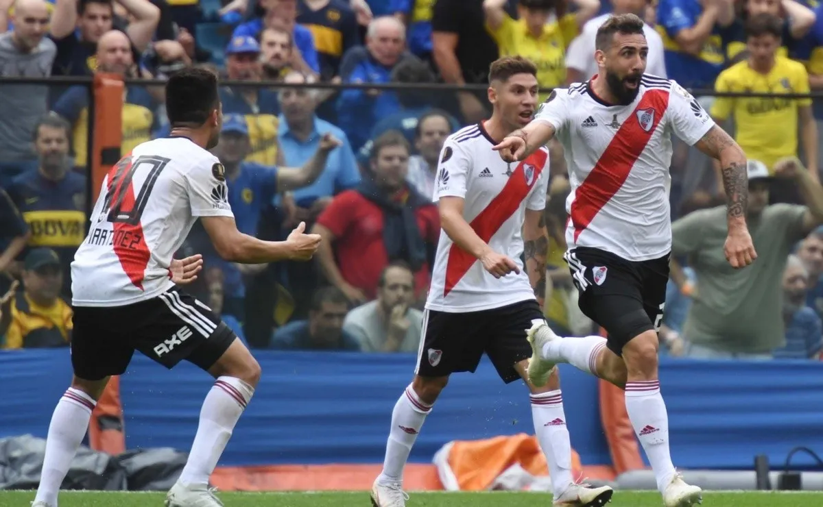 El Pity le dio el pase del gol de Pratto a Boca sacando del medio.