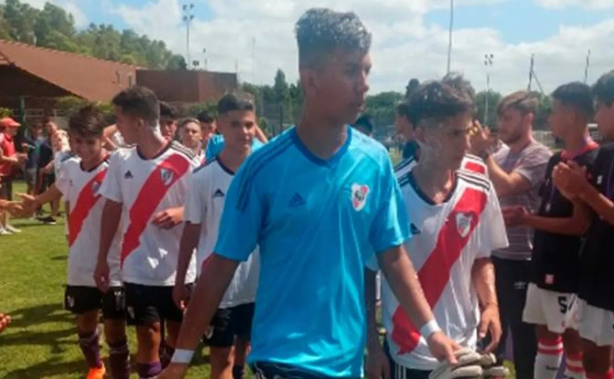 Los chicos golearon 7-1 y dieron la vuelta olímpica