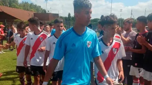 Los chicos golearon 7-1 y dieron la vuelta olímpica