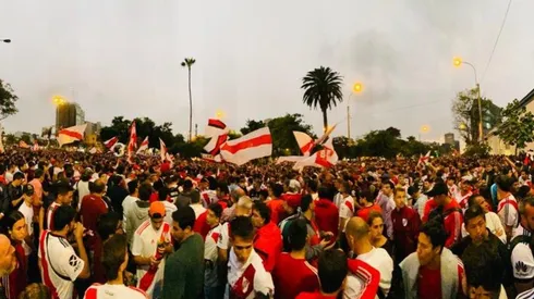 Más de 5000 hinchas se autoconvocaron en Lima en lo que fue una verdadera fiesta