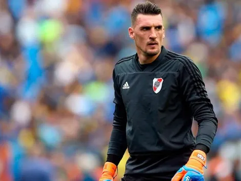 Armani: "Pensé que no iba a jugar más al fútbol"
