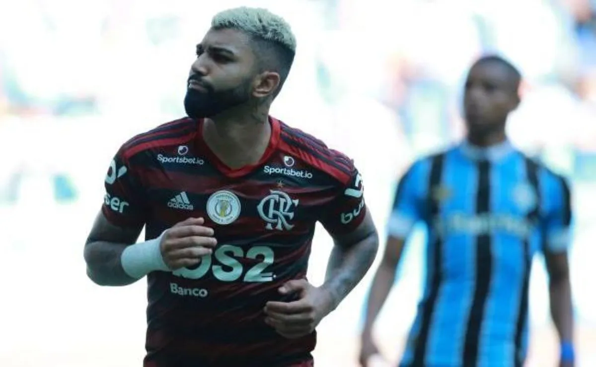 Gabriel Barbosa celebra su gol ante Gremio.