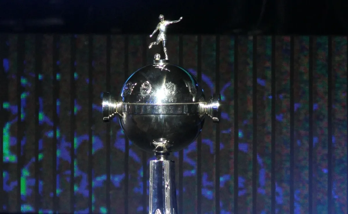 El actual trofeo se actualizó en el año 2009 para hacerle lugar y que tenga vigencia hasta 2031. (FOTO: Getty)