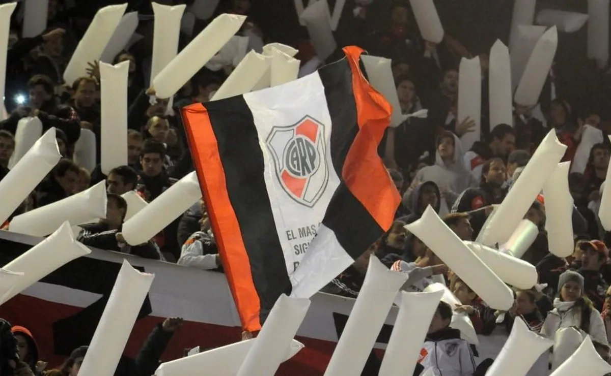 Los hinchas se preparan para alentar al Millo en todo el mundo.