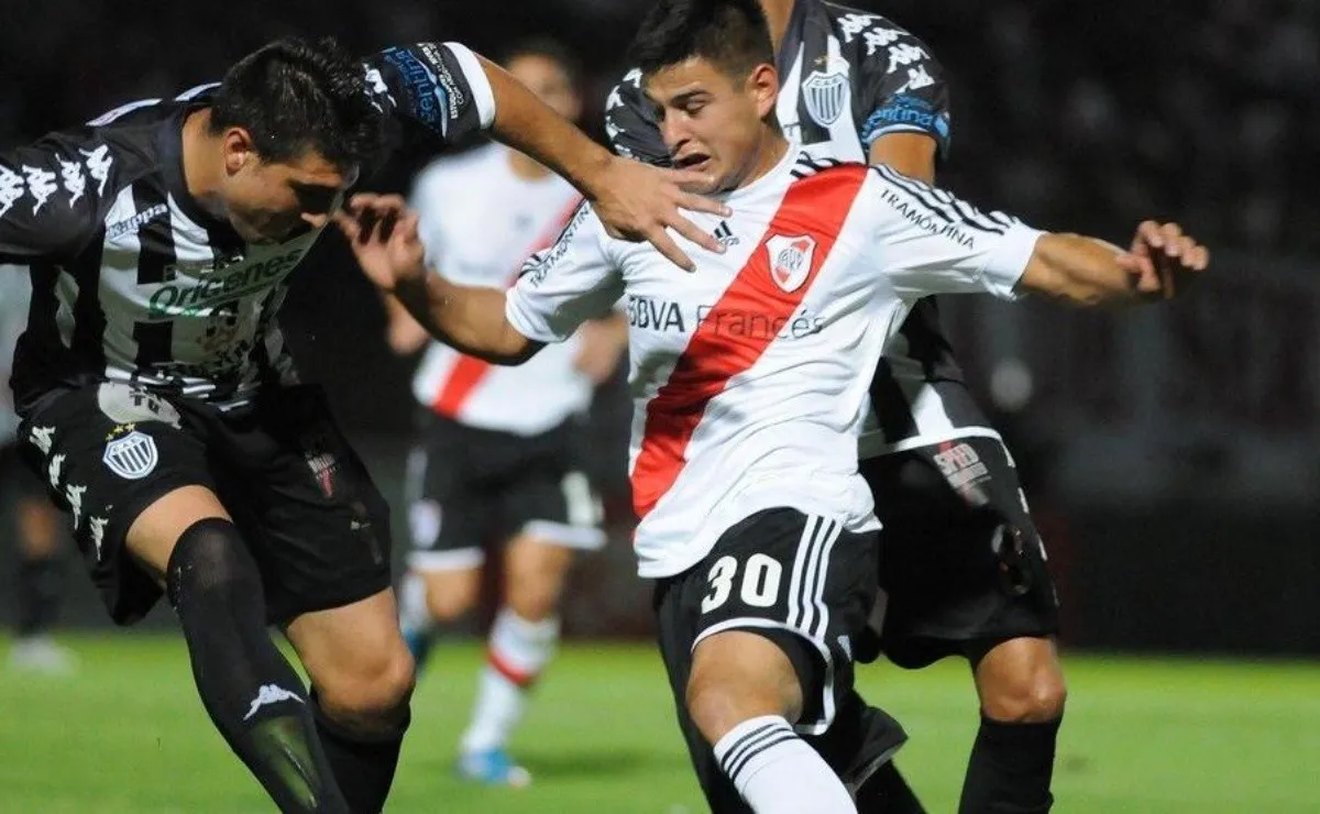 Diego Martínez, que viene de vencer a Estudiantes como jugador de Chicago, fue titular en el cruce de 2013. (FOTO: LPM)