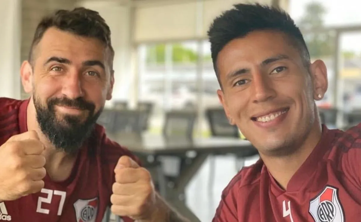 El Oso y el Turco, grandes compañeros de mate en las concentraciones