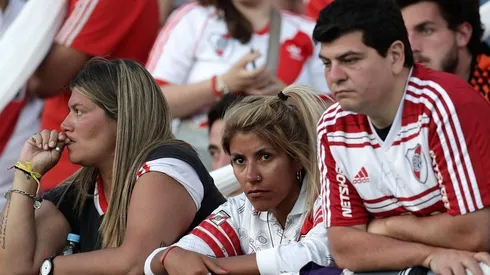 Los hinchas de River, molestos por el cambio de sede de la final.
