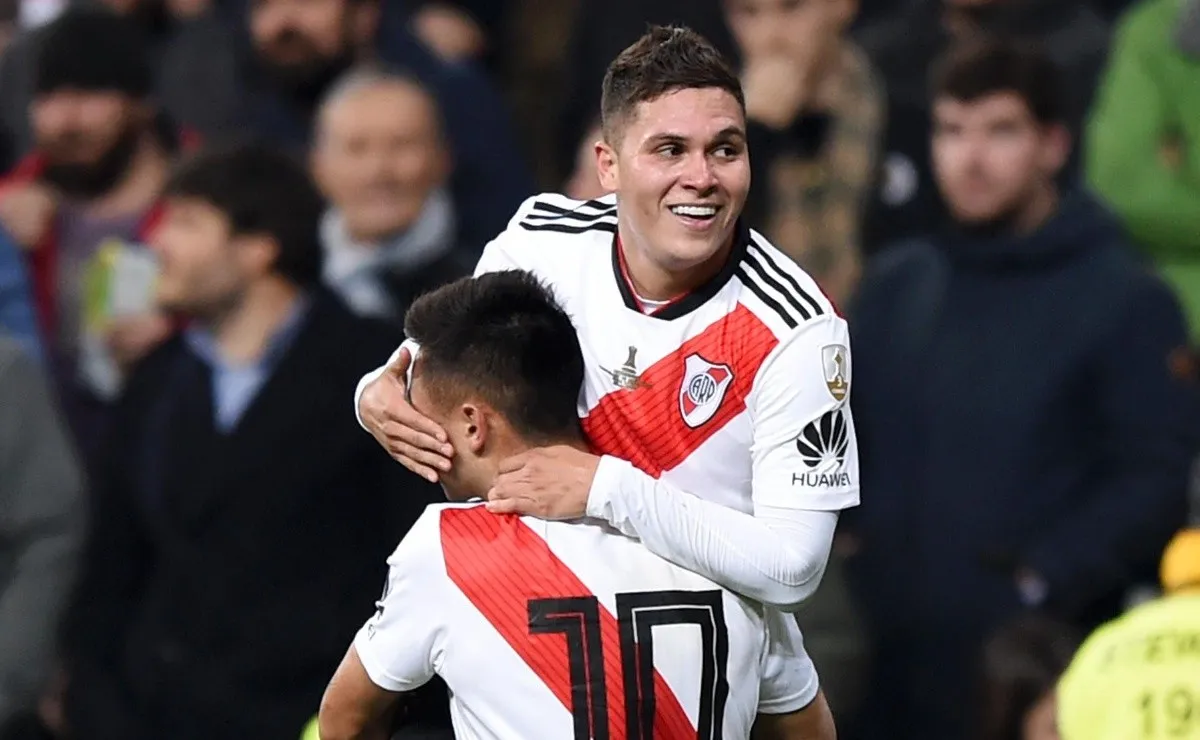 Juan Fernando Quintero lleva 50 partidos oficiales en River, con 11 goles y tres títulos. (FOTO: Getty)