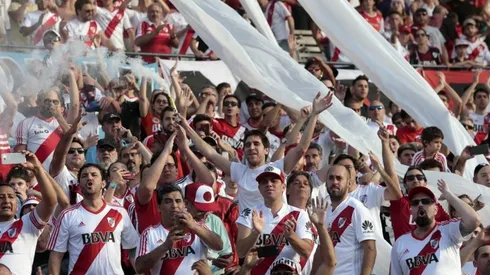 Los hinchas de River, siempre de fiesta.