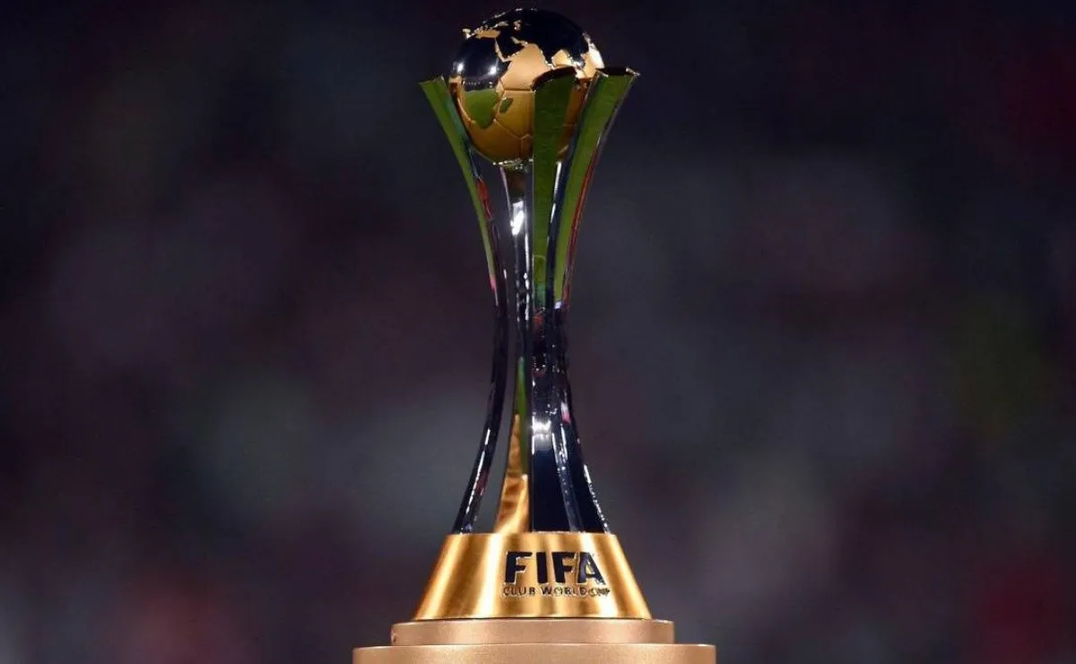 El trofeo del Mundial de Clubes.