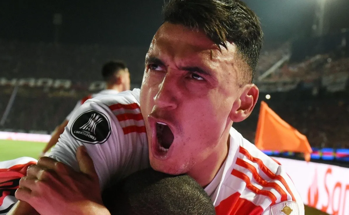 ¡También toca fuera de la cancha y hace música!