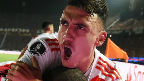 ¡También toca fuera de la cancha y hace música!