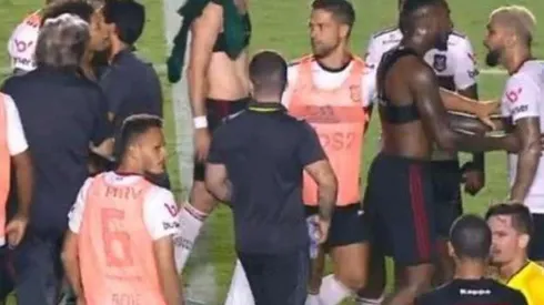 Mirá el tenso momento que se vivió con el rival de River