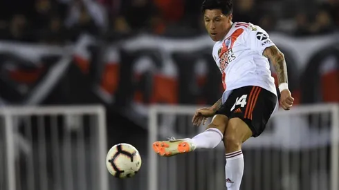 El mediocampista de River alcanzó las cinco tarjetas amarillas.