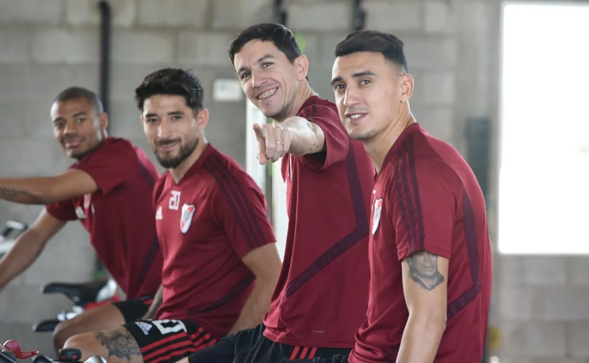 Los jugadores de River, listos para un nuevo compromiso de Superliga.