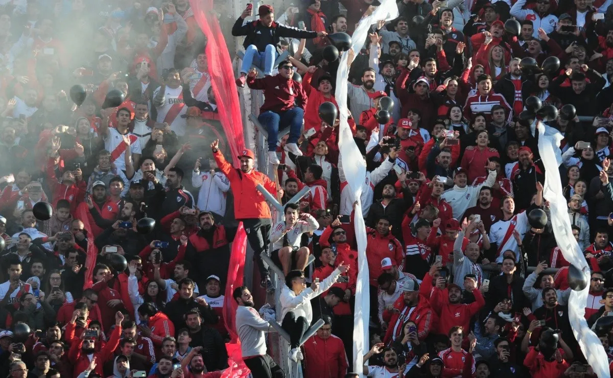 Los hinchas coparán el estadio Nacional de Santiago (Chile)