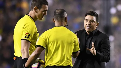 El entrenador de River no fue mencionado por el árbitro brasileño en su descargo.