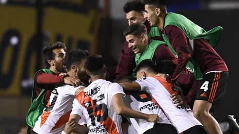 El plantel celebró incansablemente en la Bombonera