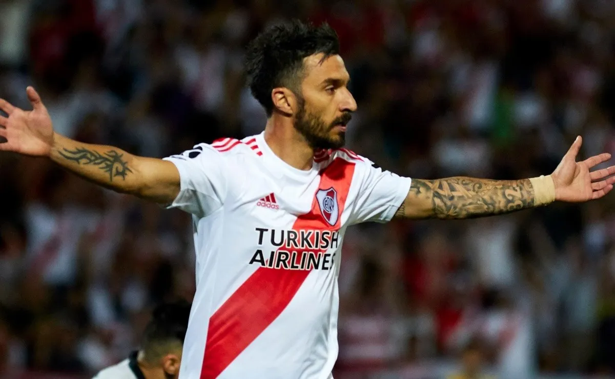 Ignacio Scocco se perfila como titular: lleva 33 goles en 74 partidos oficiales para River. (FOTO: Getty)