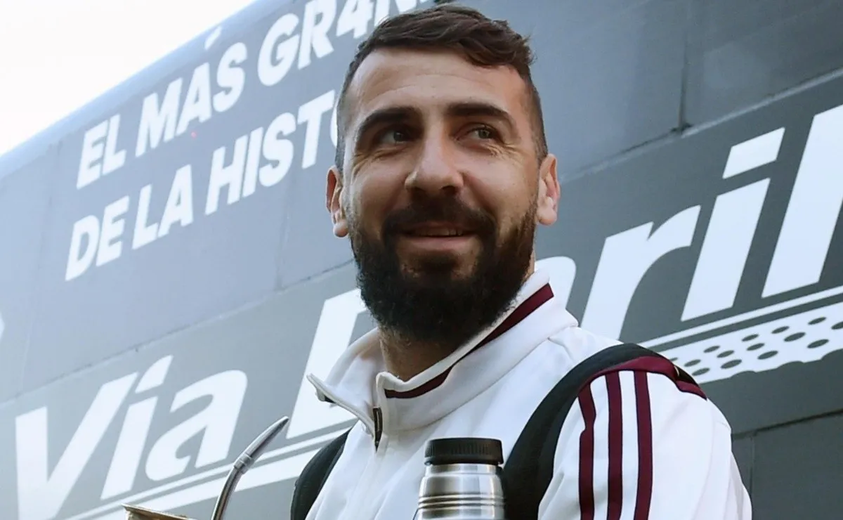 El Millonario llegó a Sarandí para ir en busca de los tres puntos.